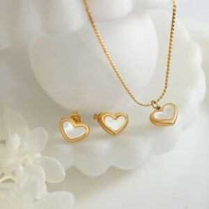 Conjunto de Joyas en Forma de Corazon – Oro 18K IP sobre Acero Inoxidable 304 - Imagen 3